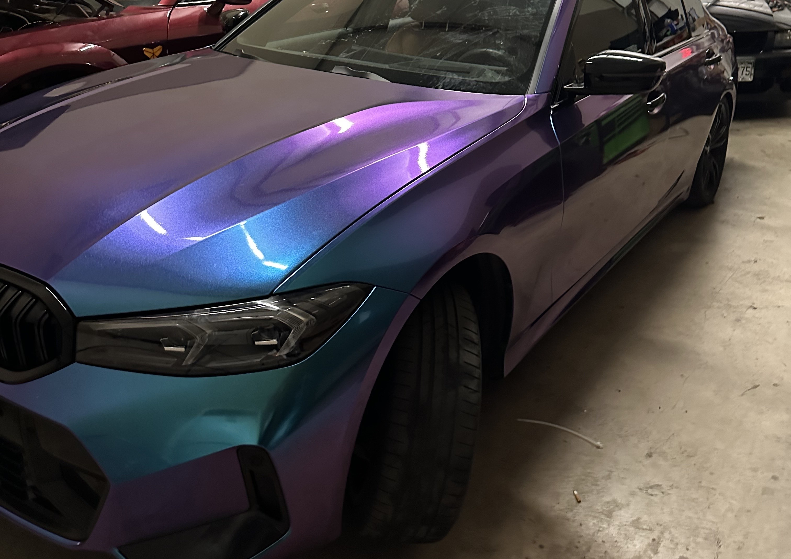 Custom graphics on a wrapped SUV